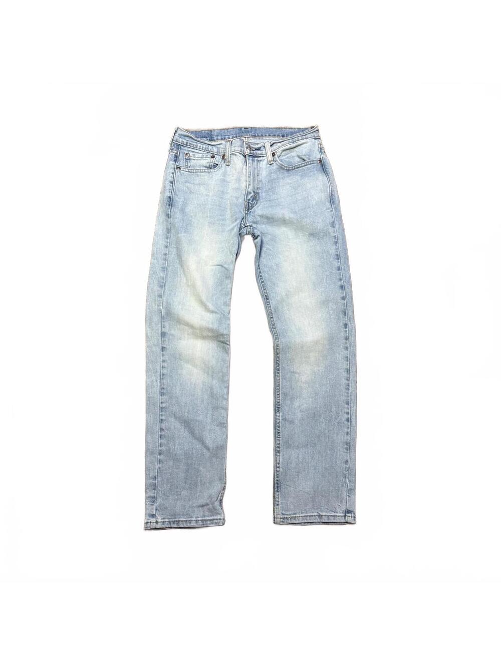 levis light wash jeans